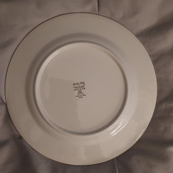 Walker China Dinner Plate White W/Gold Band - Picture 2 of 2